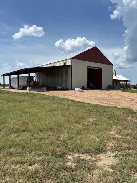 Photo 4 — 111168 N 3790 Road, Okemah, OK 74859