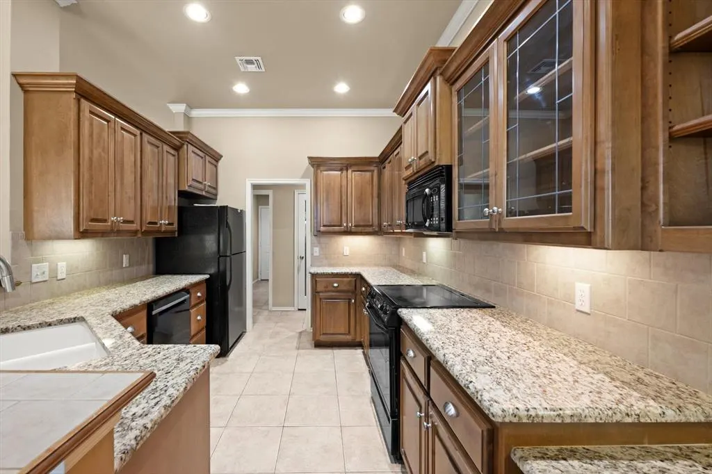 Photo 14 — 7413 Chelsey Lane, Oklahoma City, OK 73132