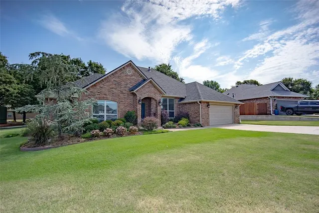 Front exterior — 1850 Olivia Court, Blanchard, OK 73010