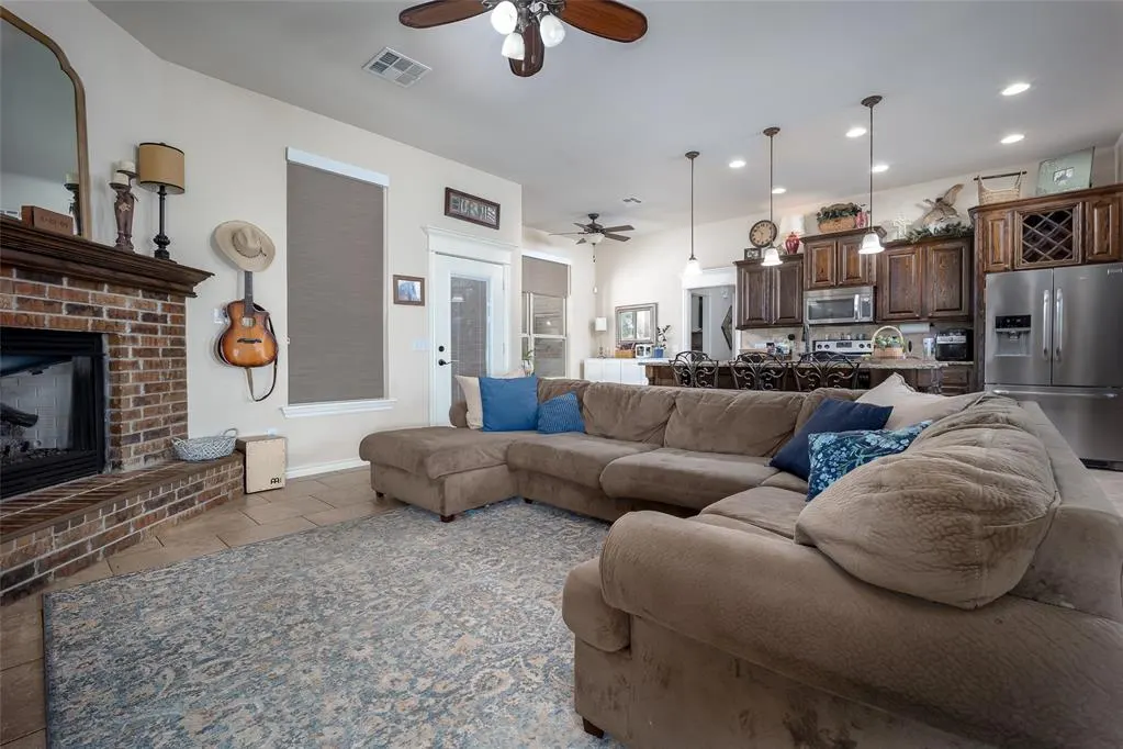 Photo 9 — 1850 Olivia Court, Blanchard, OK 73010