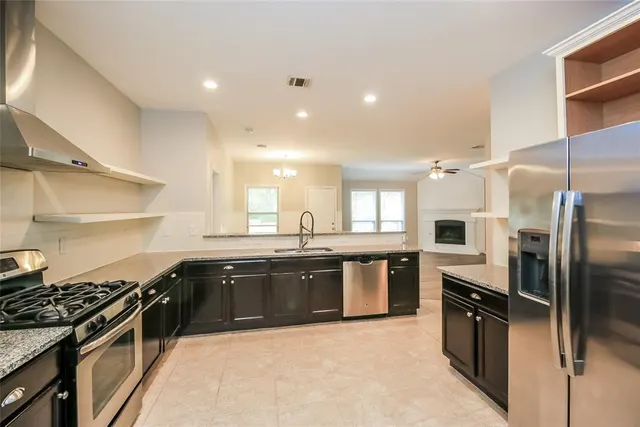 Photo 6 — 11704 Gwendolyn Lane, Oklahoma City, OK 73131