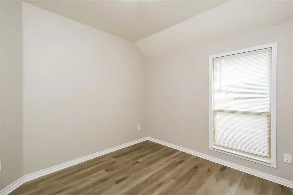 Photo 11 — 11704 Gwendolyn Lane, Oklahoma City, OK 73131