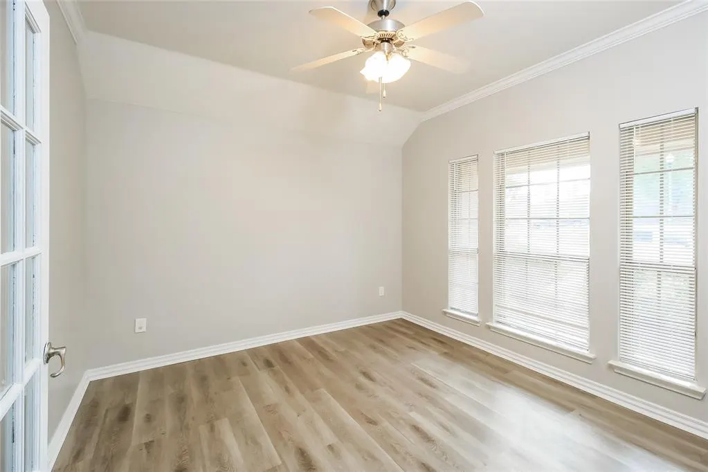 Photo 12 — 11704 Gwendolyn Lane, Oklahoma City, OK 73131