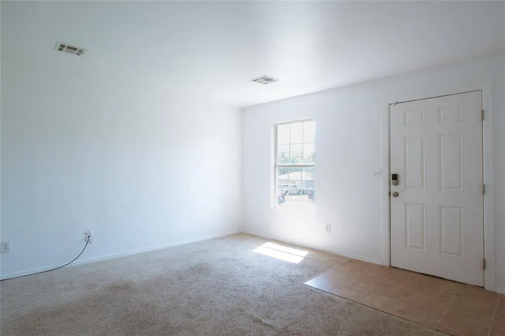 Photo 12 — 1437 NE 34th Street, Oklahoma City, OK 73111