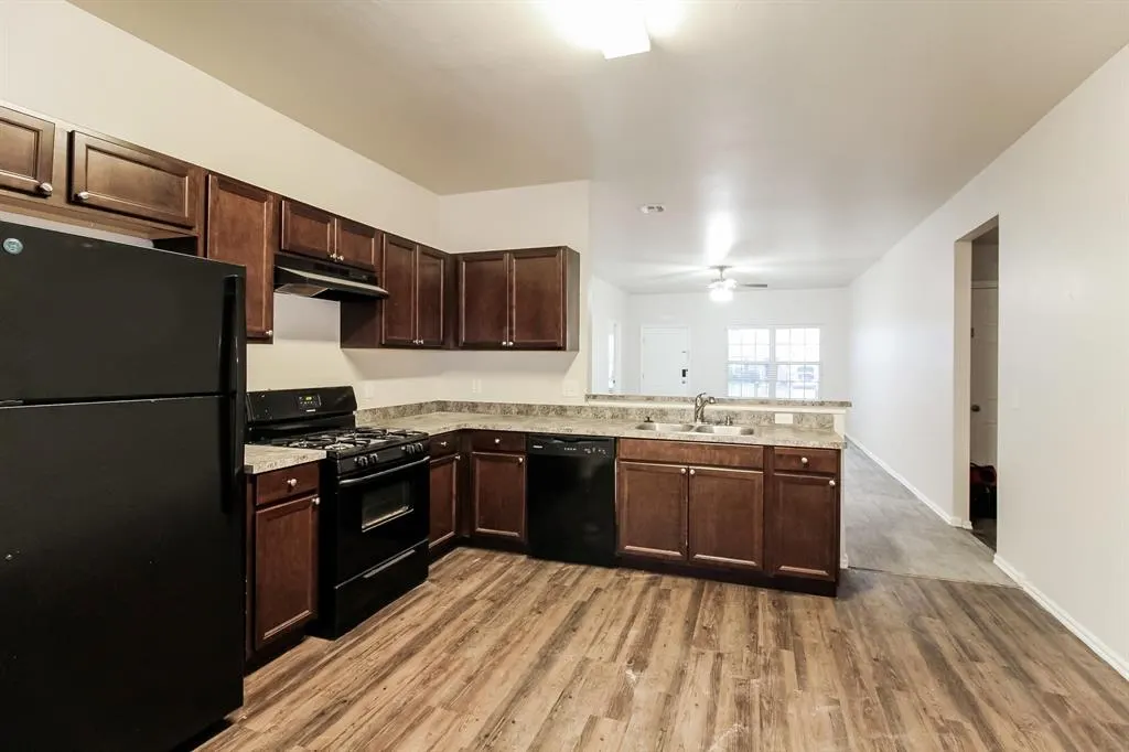 Photo 5 — 1317 Granite Lane, Noble, OK 73068