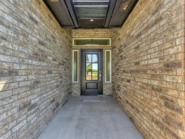 Photo 4 — 16024 Zamora Lane, Oklahoma City, OK 73170
