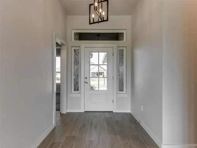 Photo 5 — 16024 Zamora Lane, Oklahoma City, OK 73170