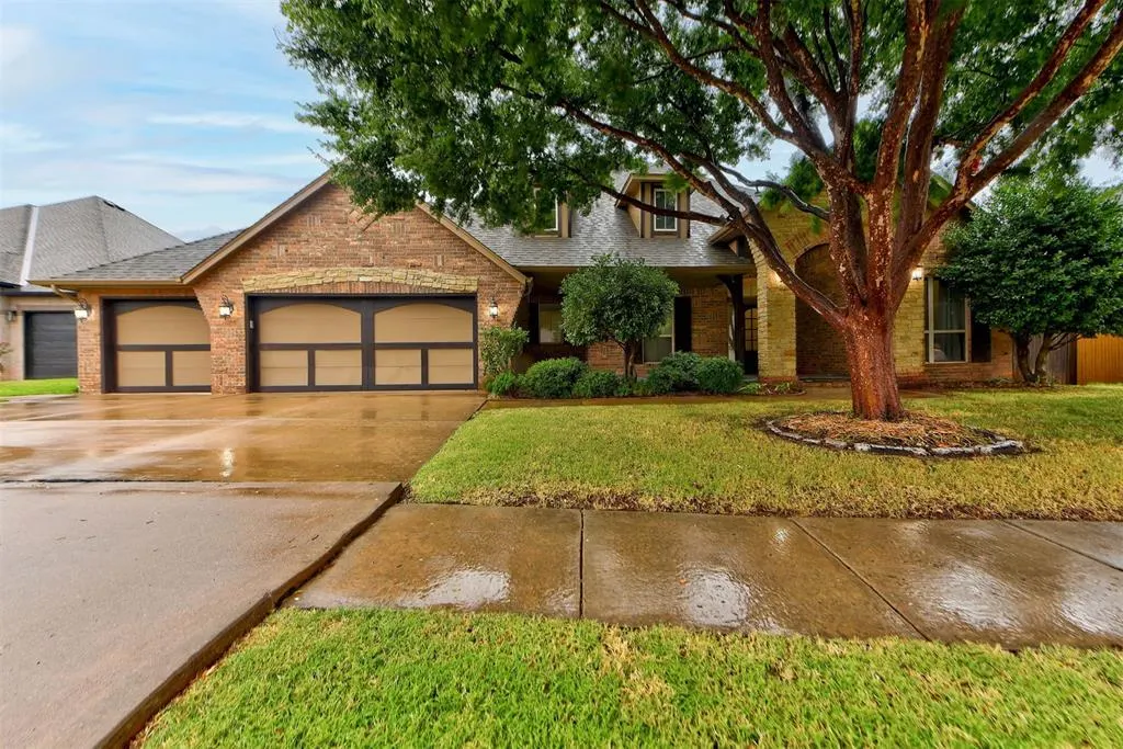 Photo 2 — 8517 NW 124th Street, Oklahoma City, OK 73142