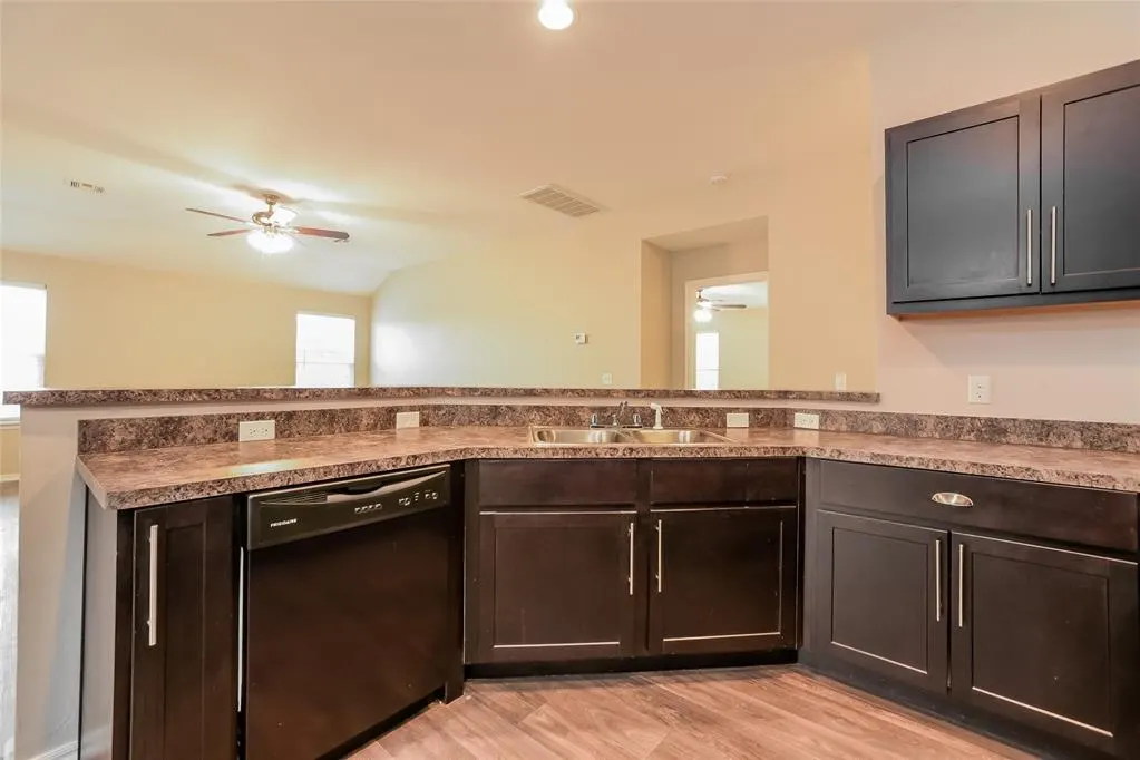 Photo 8 — 4405 Windgate West Road, Oklahoma City, OK 73179