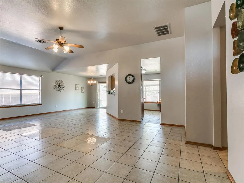Photo 3 — 5109 SE 80th Street, Oklahoma City, OK 73135