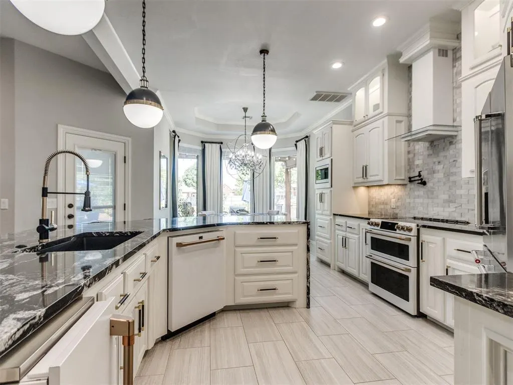 Photo 12 — 10713 Granada Drive, Oklahoma City, OK 73173