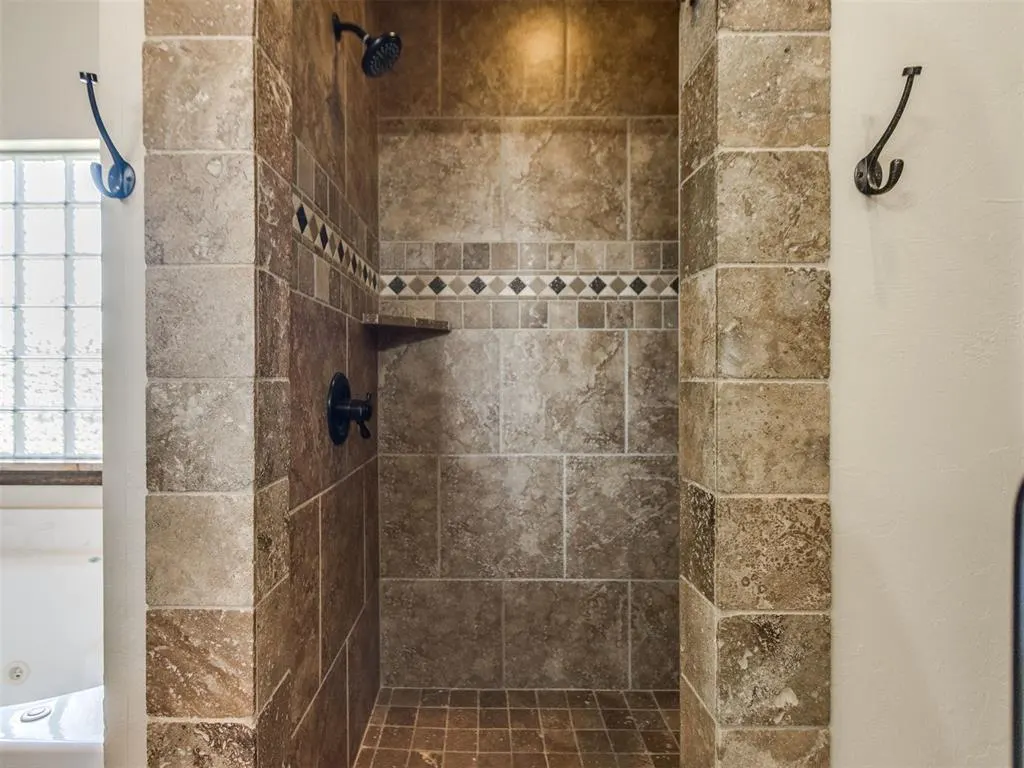 Photo 19 — 10713 Granada Drive, Oklahoma City, OK 73173