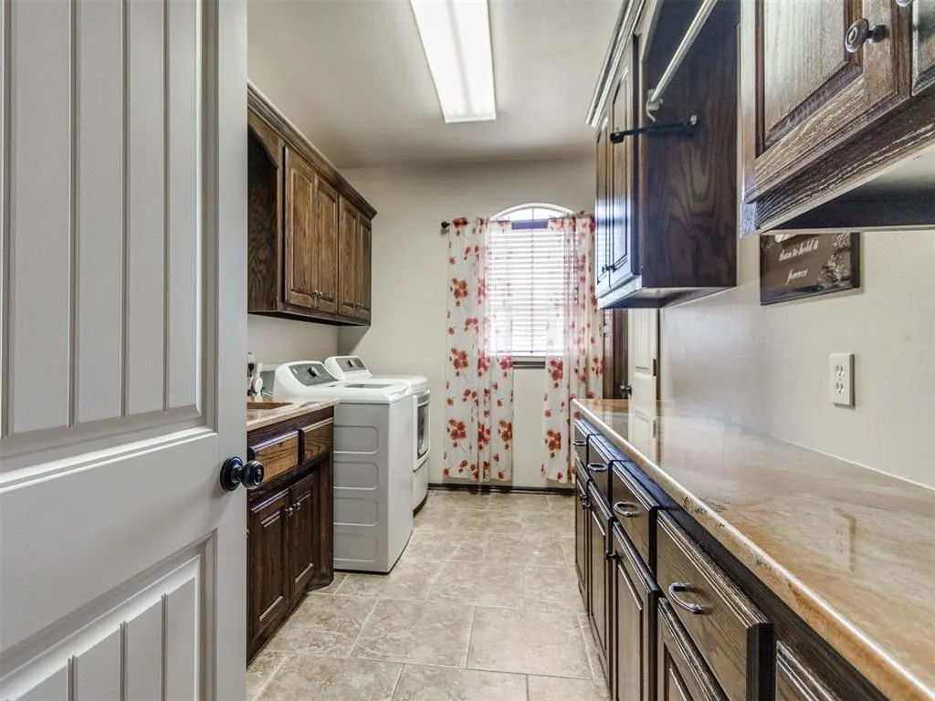Photo 37 — 10713 Granada Drive, Oklahoma City, OK 73173