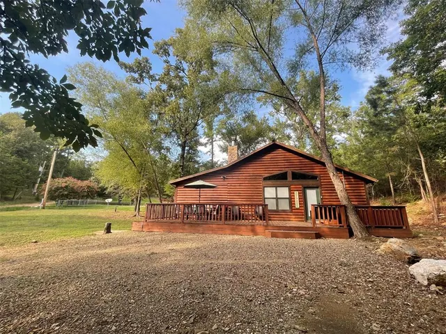 Photo 2 — 40 Fish Hook Road, Broken Bow, OK 74728