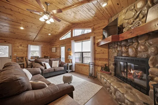 Photo 8 — 40 Fish Hook Road, Broken Bow, OK 74728
