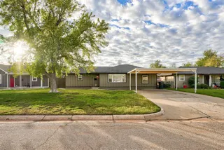 Sold home at 2908 Somerset Place