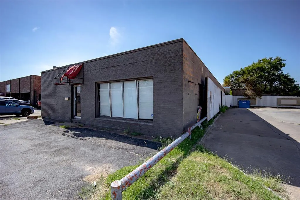 Photo 3 — 820 SE 29th Street, Oklahoma City, OK 73129