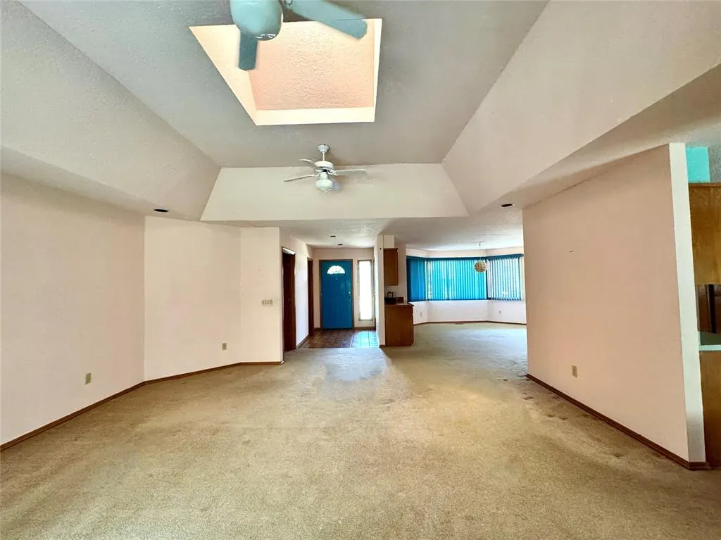 Photo 5 — 2305 Lakewood Drive, Chickasha, OK 73018