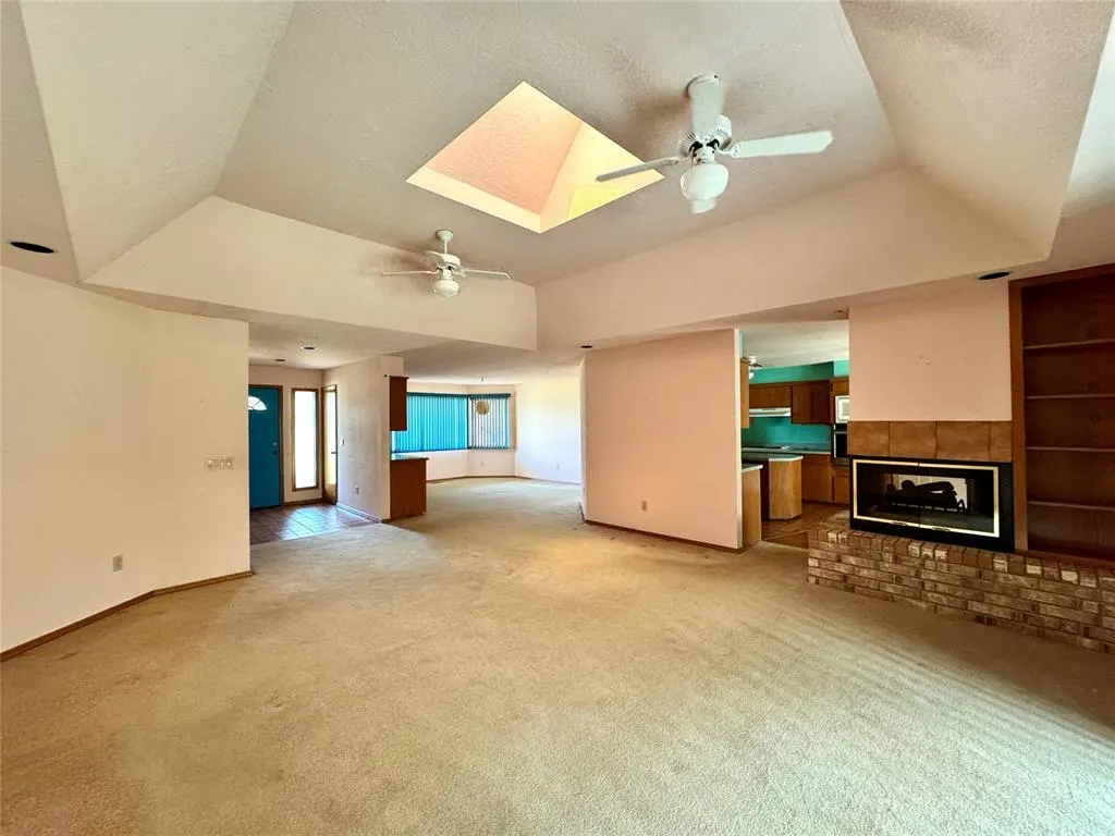 Photo 6 — 2305 Lakewood Drive, Chickasha, OK 73018