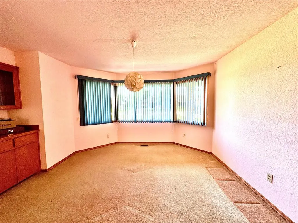 Photo 8 — 2305 Lakewood Drive, Chickasha, OK 73018