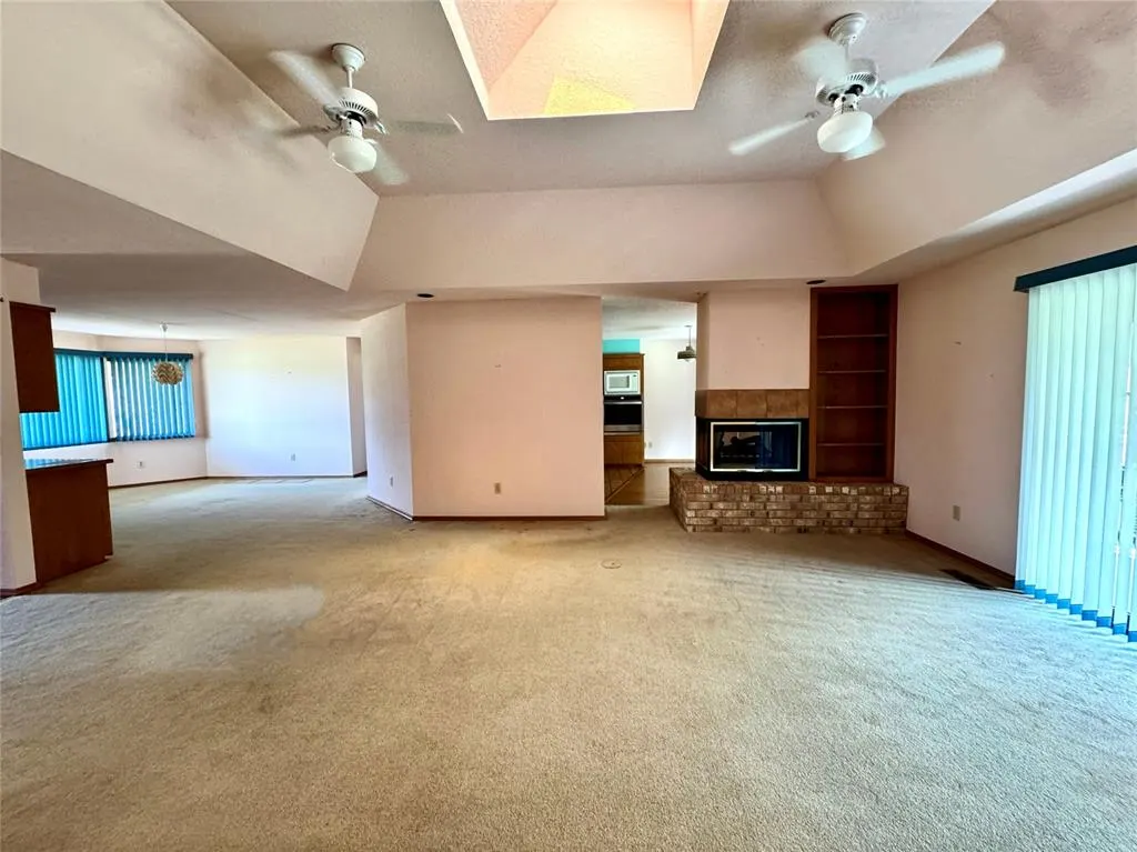 Photo 11 — 2305 Lakewood Drive, Chickasha, OK 73018