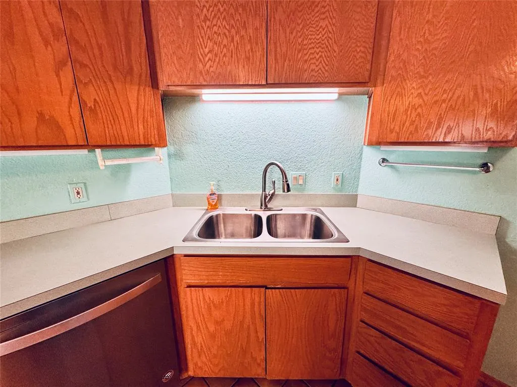 Photo 14 — 2305 Lakewood Drive, Chickasha, OK 73018