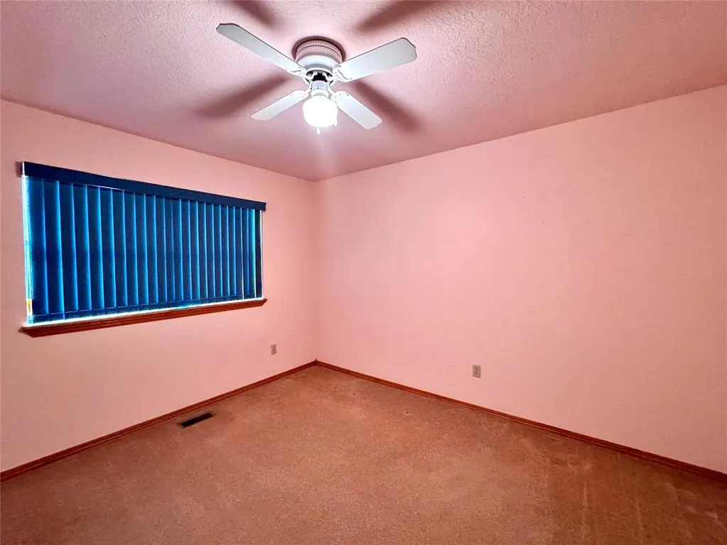 Photo 37 — 2305 Lakewood Drive, Chickasha, OK 73018