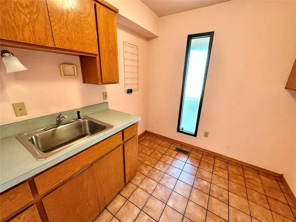 Photo 40 — 2305 Lakewood Drive, Chickasha, OK 73018