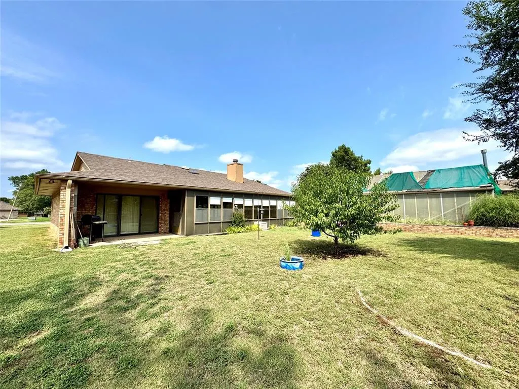 Photo 49 — 2305 Lakewood Drive, Chickasha, OK 73018