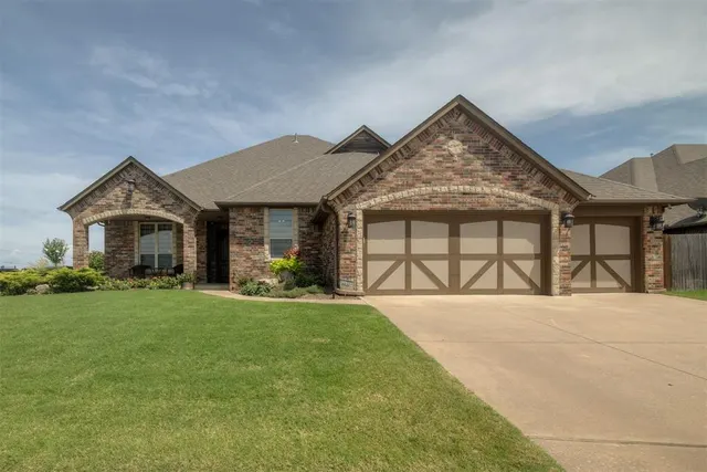 Photo 7 — 14916 Stone Manor Drive, Oklahoma City, OK 73142