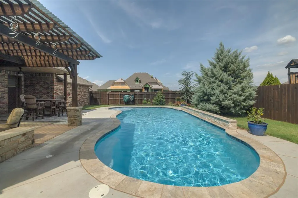 Photo 37 — 14916 Stone Manor Drive, Oklahoma City, OK 73142