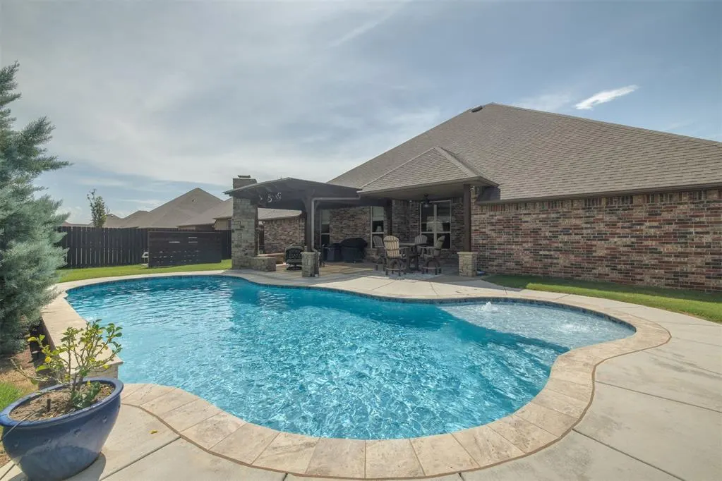 Photo 39 — 14916 Stone Manor Drive, Oklahoma City, OK 73142