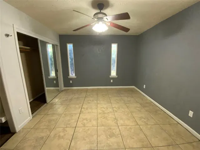 Photo 8 — 114 SE 37th Street, Oklahoma City, OK 73129