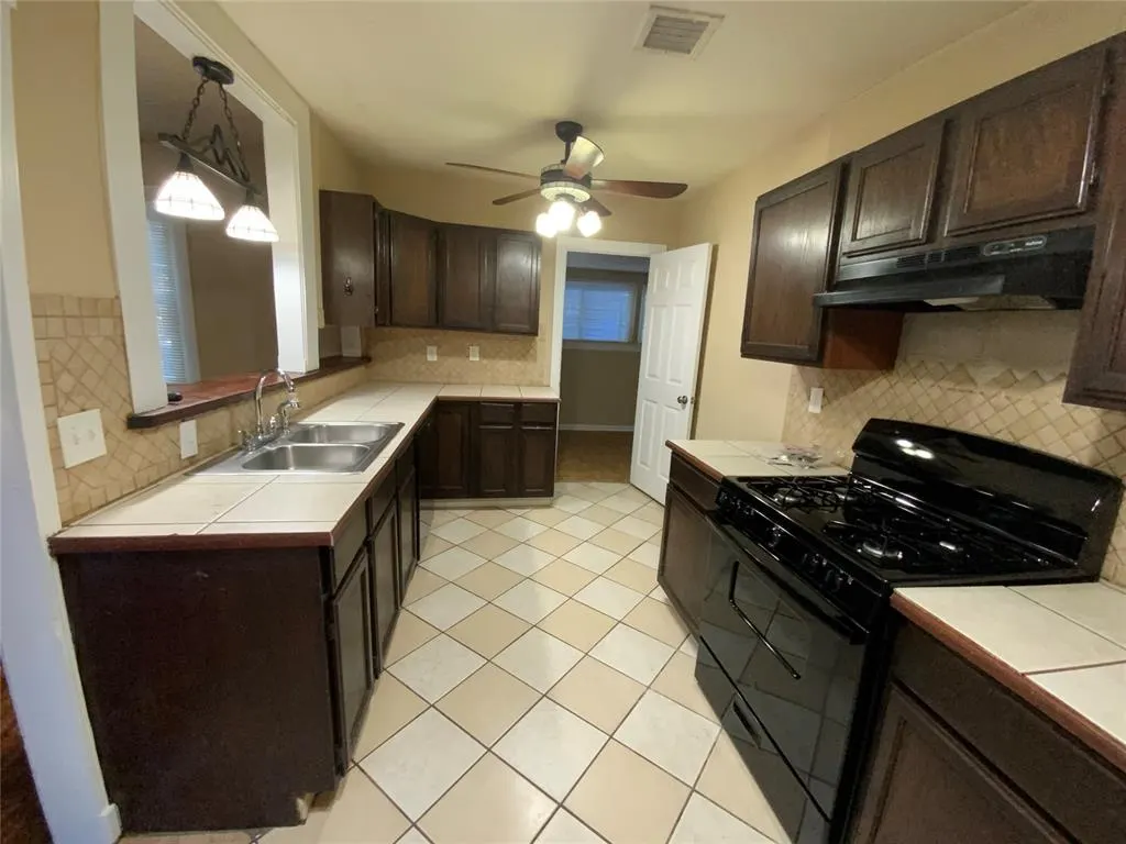 Photo 17 — 114 SE 37th Street, Oklahoma City, OK 73129
