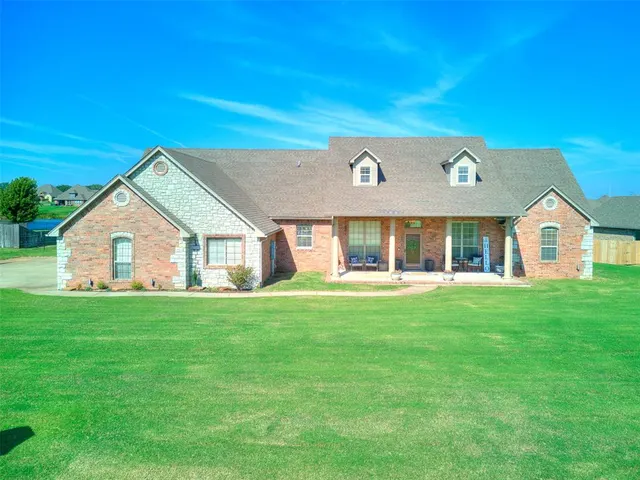 Front exterior — 769 Silver Chase Drive, Choctaw, OK 73020