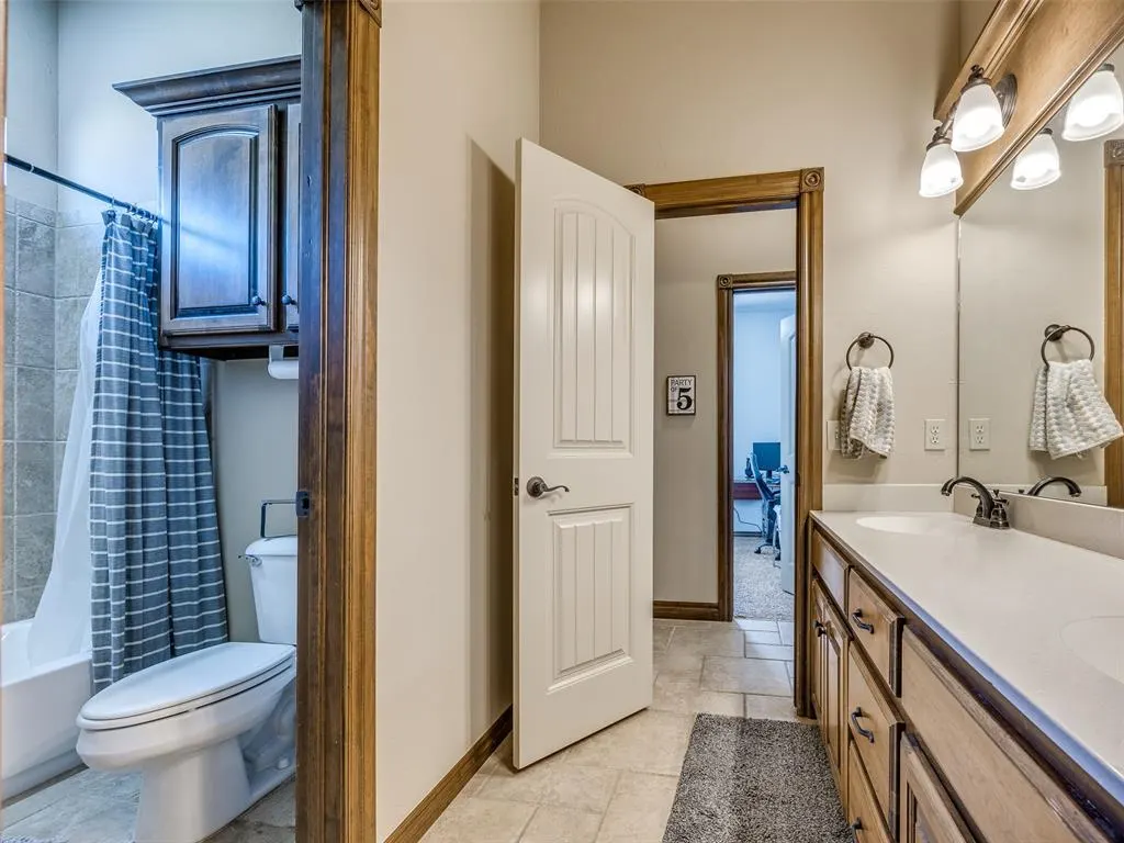 Photo 15 — 769 Silver Chase Drive, Choctaw, OK 73020