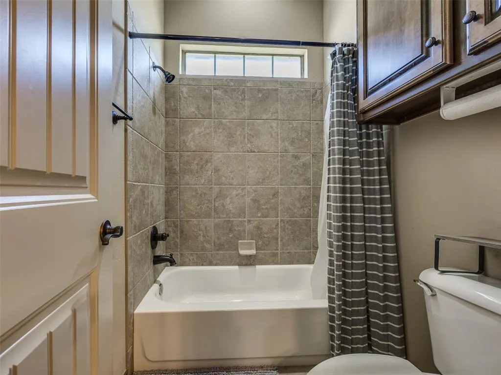 Photo 16 — 769 Silver Chase Drive, Choctaw, OK 73020