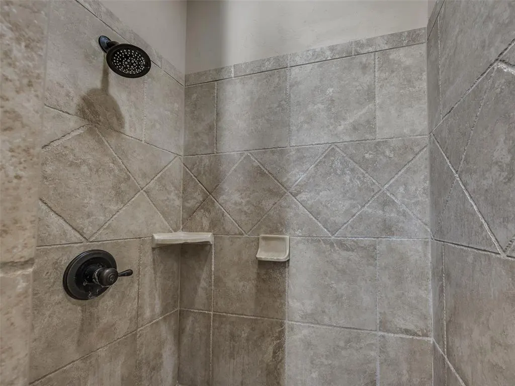 Photo 39 — 769 Silver Chase Drive, Choctaw, OK 73020