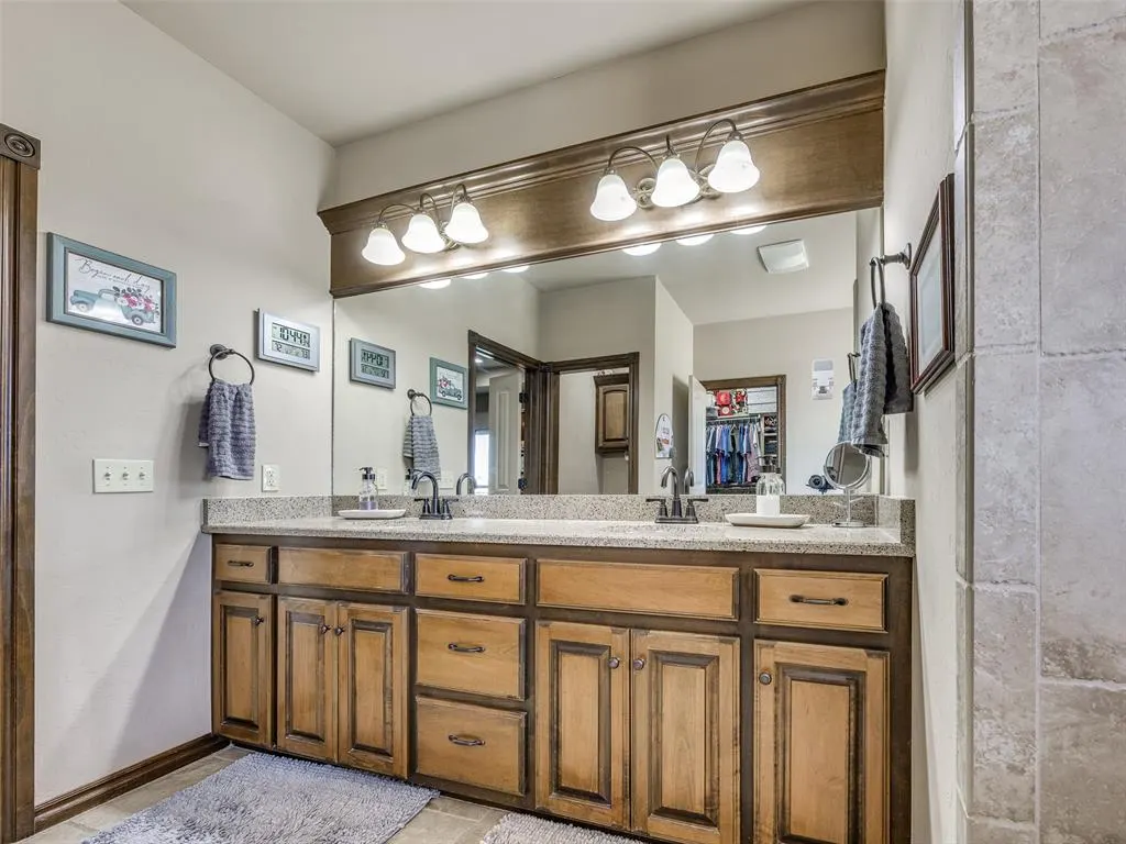Photo 40 — 769 Silver Chase Drive, Choctaw, OK 73020