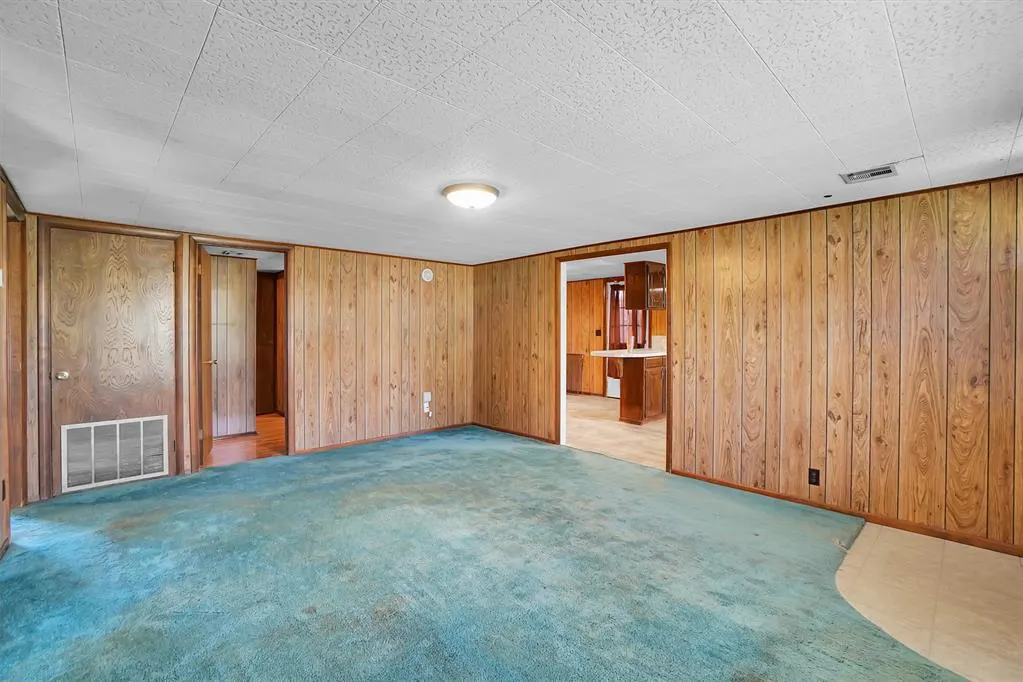 Photo 9 — 604 8th Street, Snyder, OK 73566