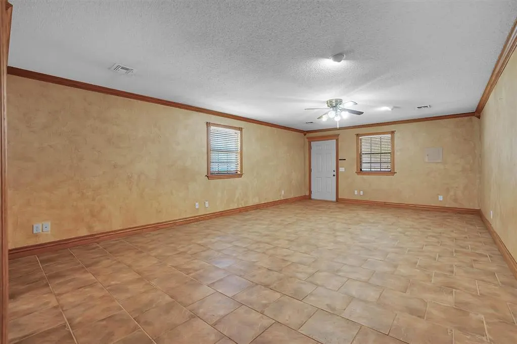 Photo 15 — 604 8th Street, Snyder, OK 73566