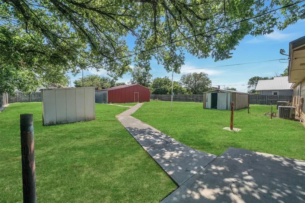 Photo 28 — 604 8th Street, Snyder, OK 73566