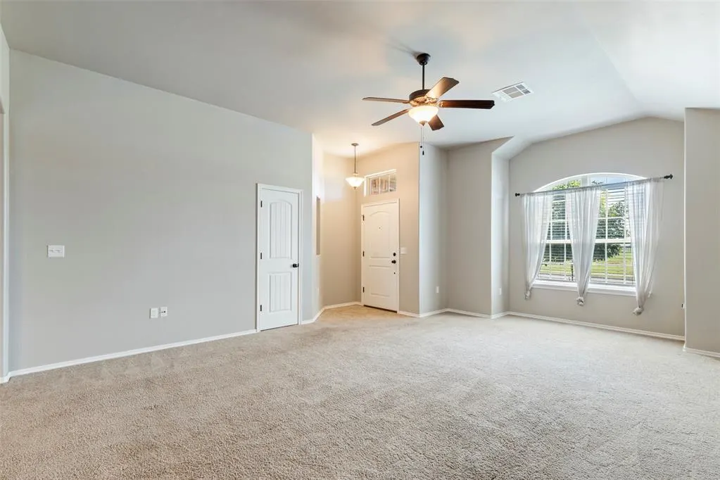 Photo 9 — 8207 SW 59th Terrace, Oklahoma City, OK 73179