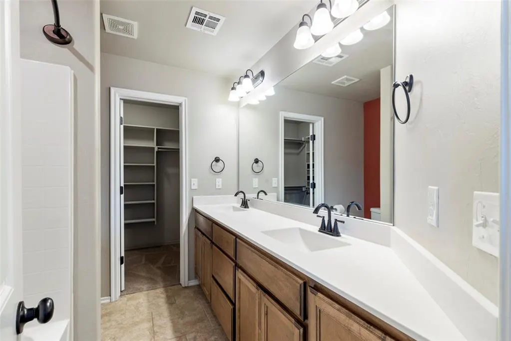 Photo 22 — 8207 SW 59th Terrace, Oklahoma City, OK 73179