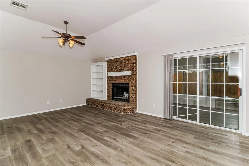 Photo 2 — 8113 Greer Way, Oklahoma City, OK 73132