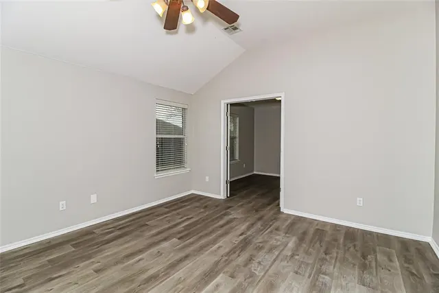 Photo 8 — 8113 Greer Way, Oklahoma City, OK 73132