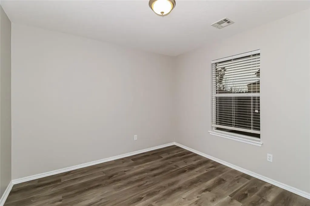 Photo 12 — 8113 Greer Way, Oklahoma City, OK 73132