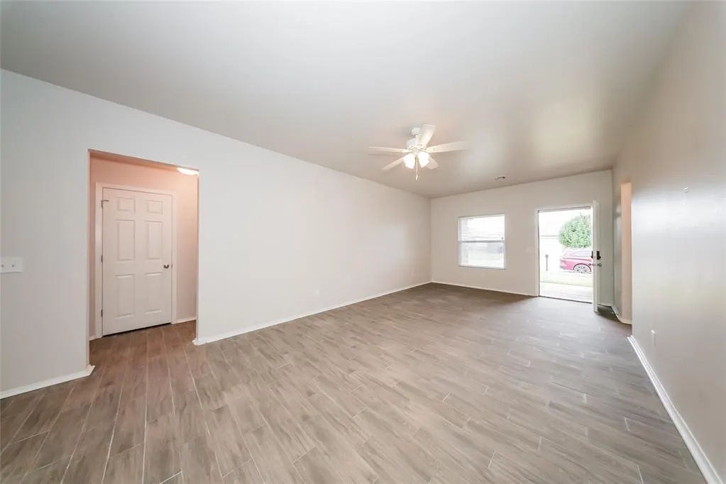 Photo 2 — 7601 Lipizzan Road, Oklahoma City, OK 73132
