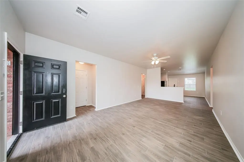 Photo 3 — 7601 Lipizzan Road, Oklahoma City, OK 73132
