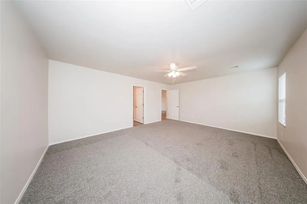 Photo 8 — 7601 Lipizzan Road, Oklahoma City, OK 73132